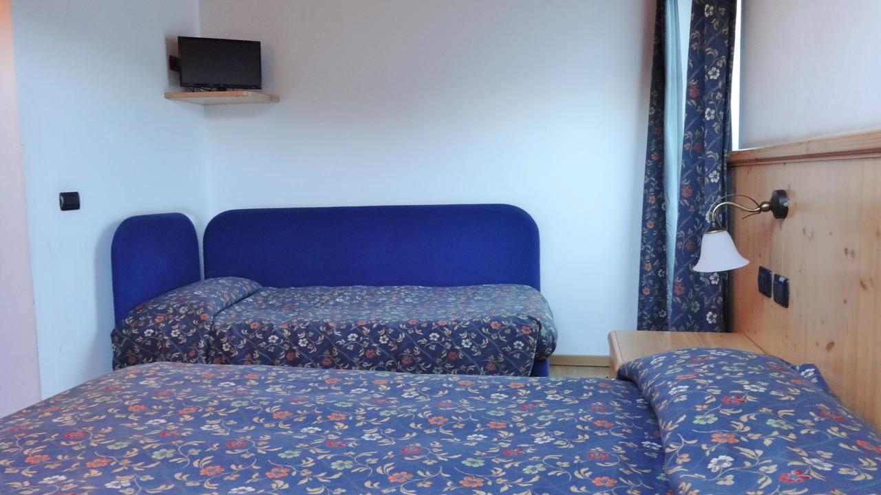 Hotel Giardino บอร์มิโอ ภายนอก รูปภาพ