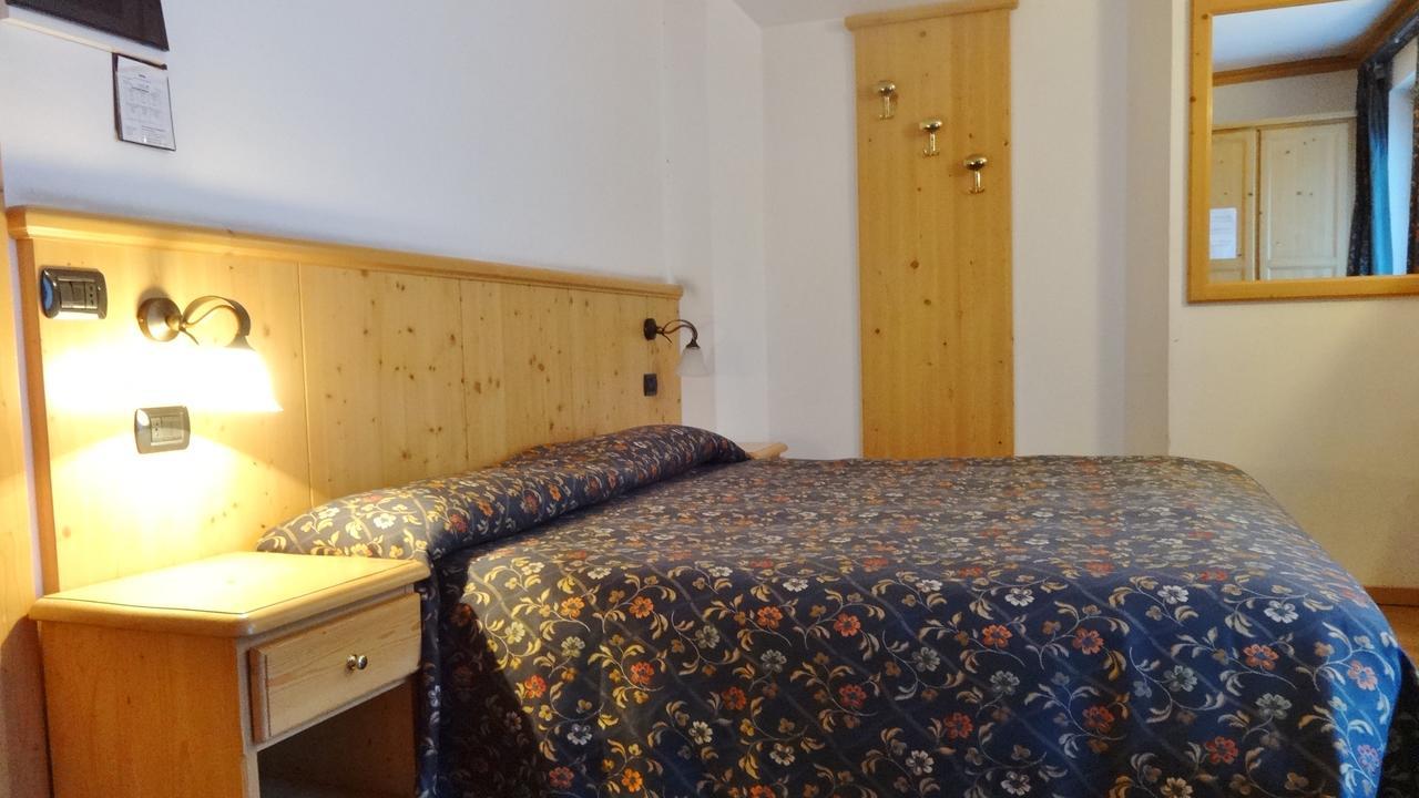 Hotel Giardino บอร์มิโอ ภายนอก รูปภาพ